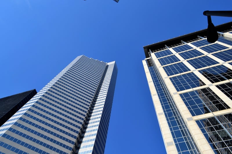 Panneau signalétique extérieur entreprise dans le 44 : nos conseils pour 2026